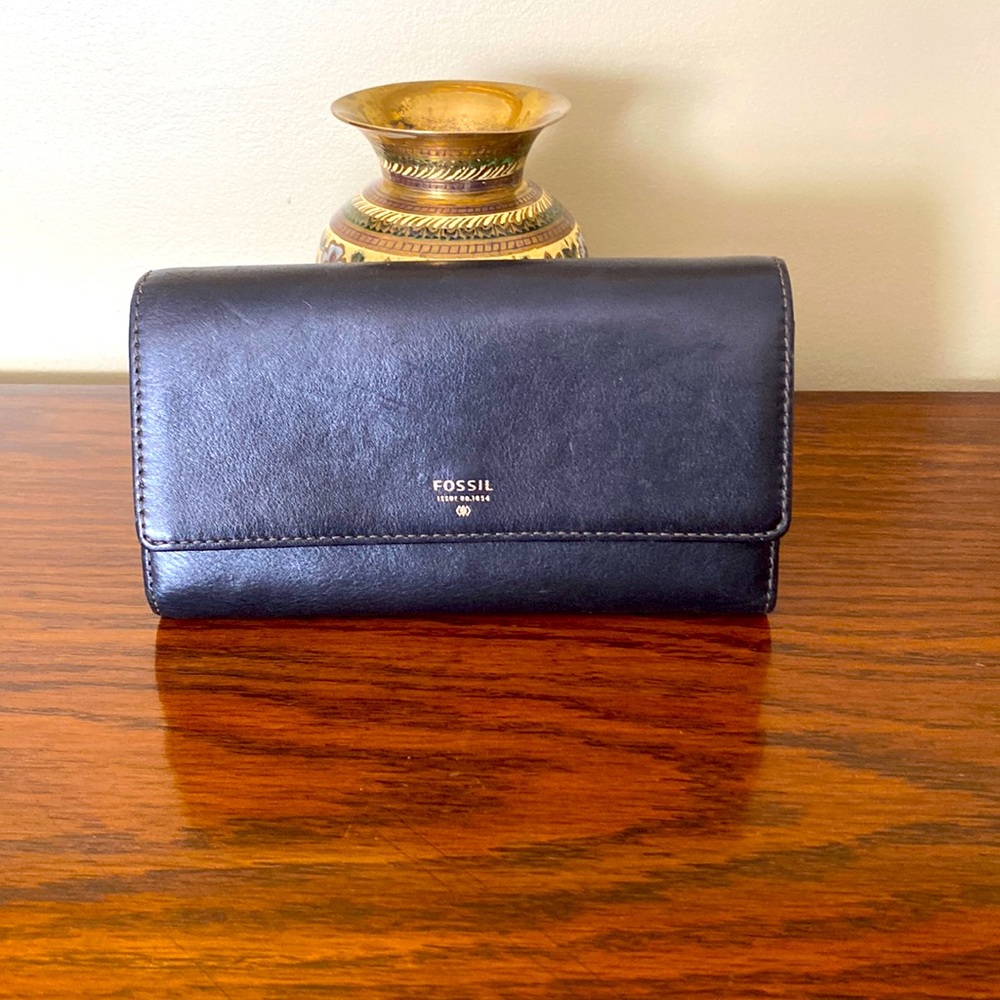 Fossil black and green genuine leather wallet